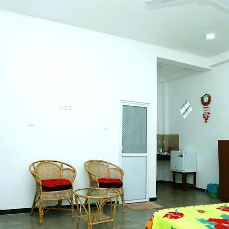 Sandy Palms Guesthouse Hikkaduwa Exterior foto