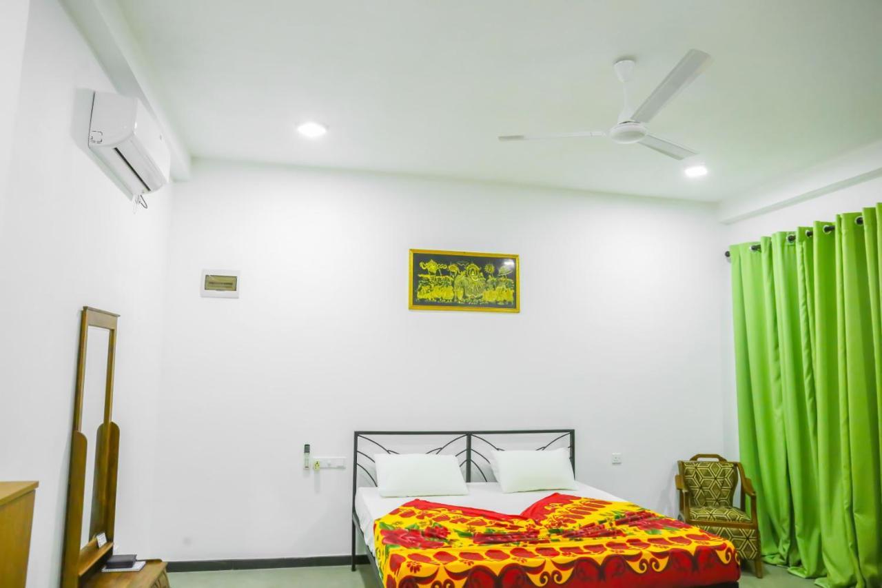 Sandy Palms Guesthouse Hikkaduwa Exterior foto