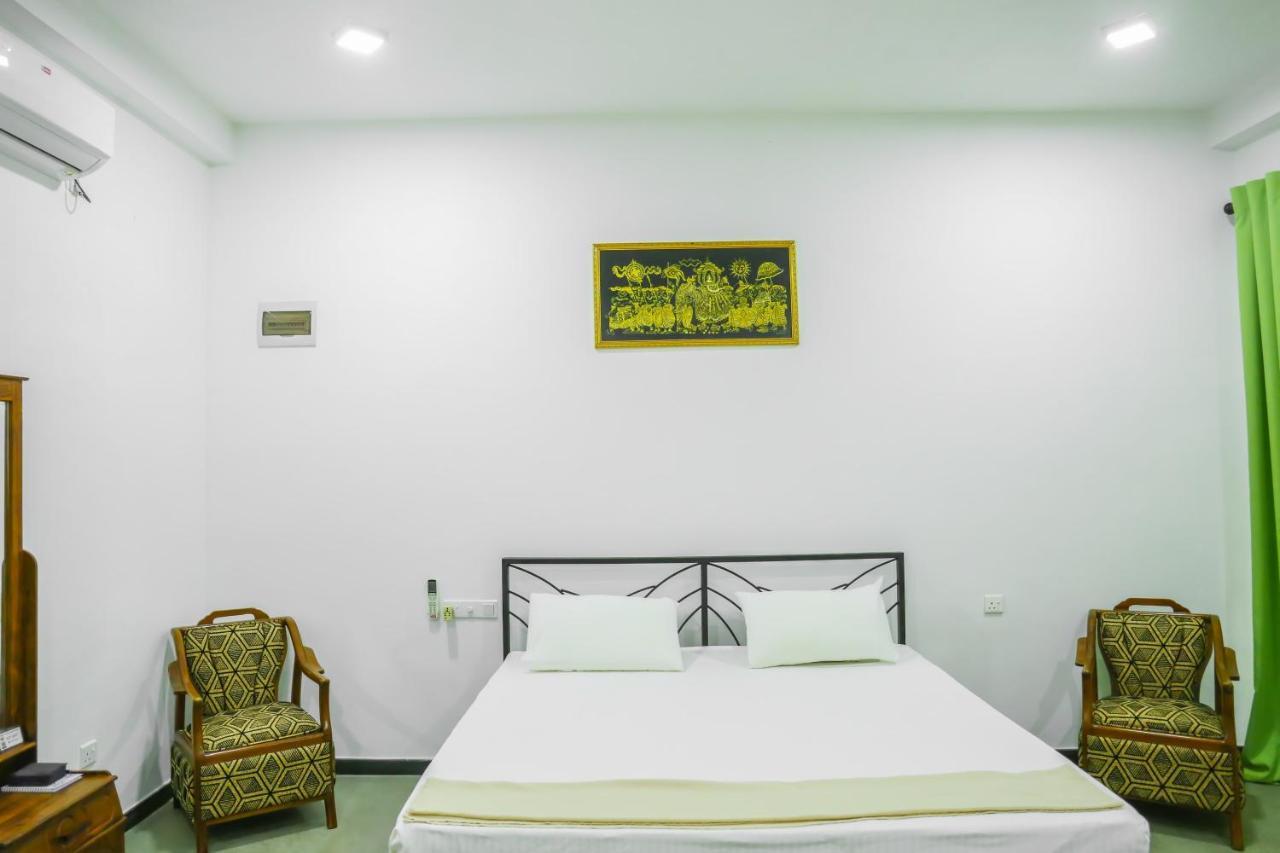 Sandy Palms Guesthouse Hikkaduwa Exterior foto