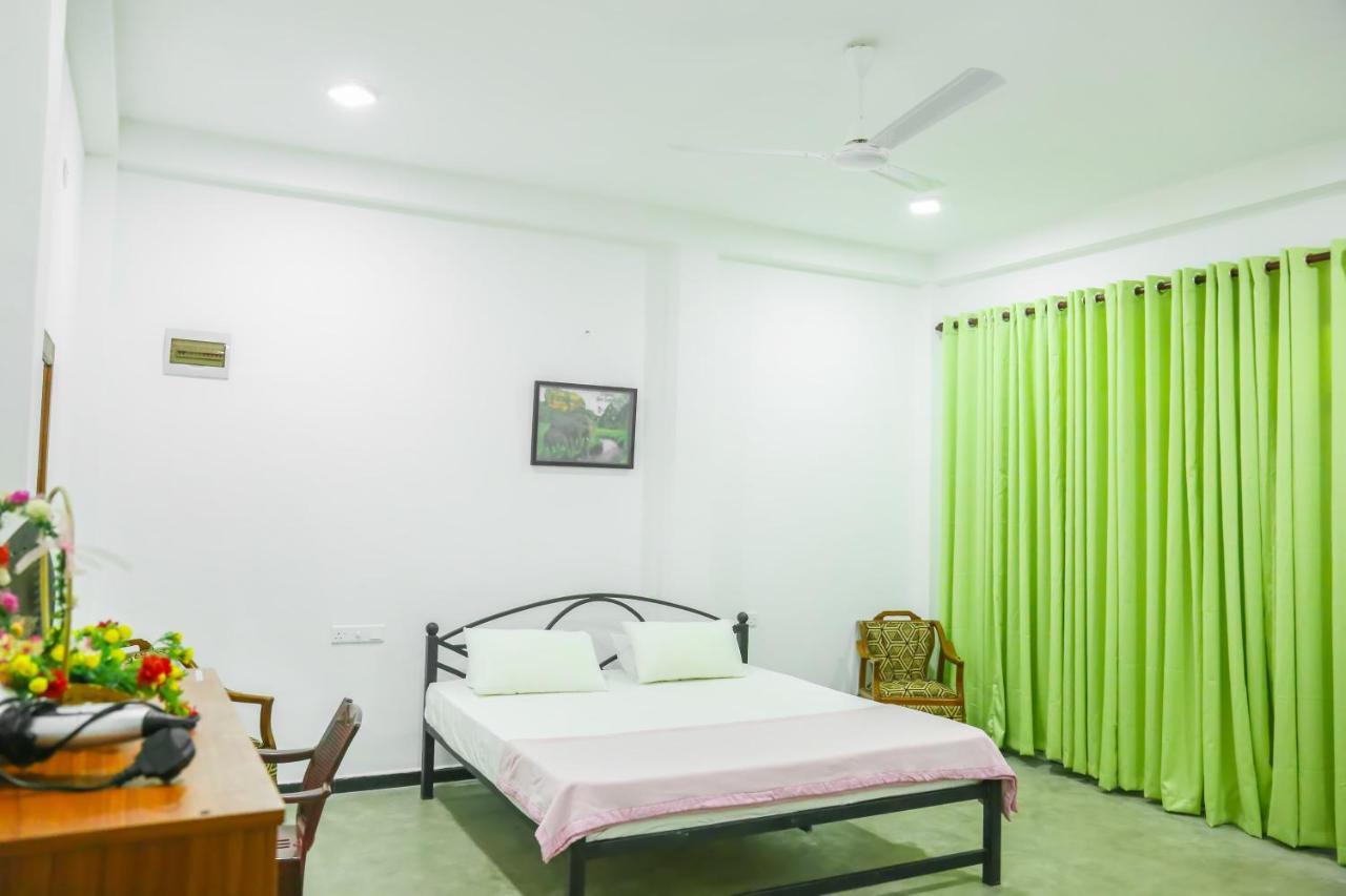 Sandy Palms Guesthouse Hikkaduwa Exterior foto