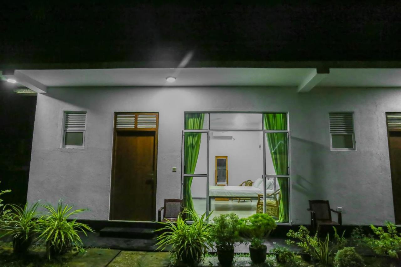 Sandy Palms Guesthouse Hikkaduwa Exterior foto