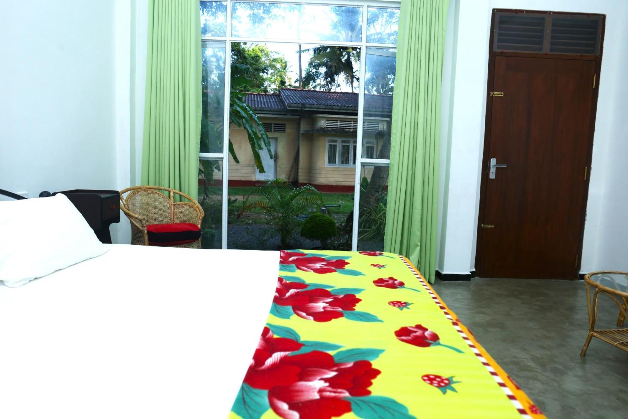 Sandy Palms Guesthouse Hikkaduwa Exterior foto