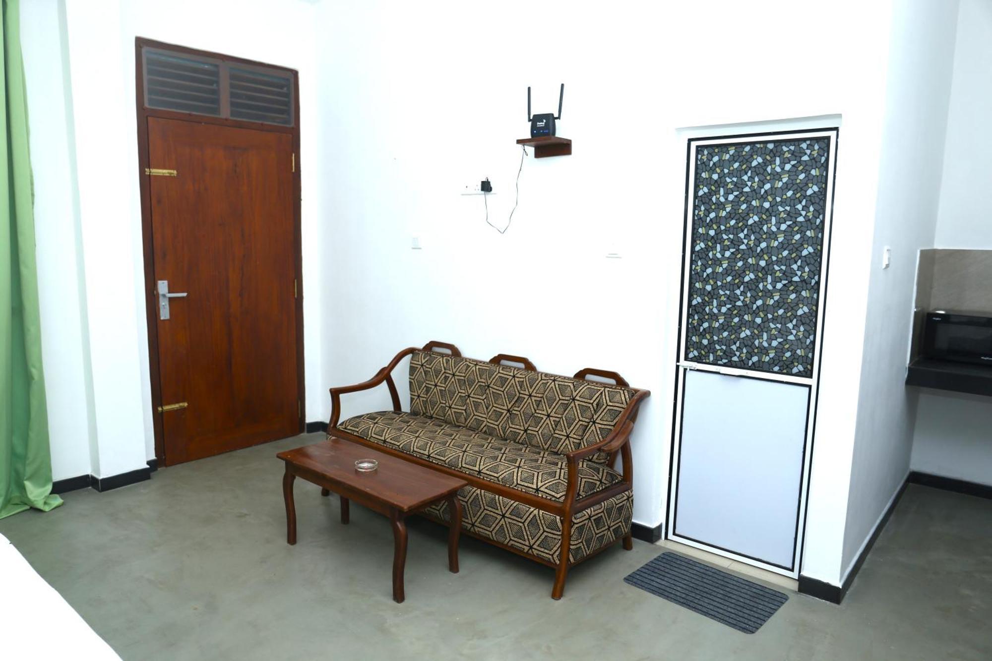 Sandy Palms Guesthouse Hikkaduwa Exterior foto