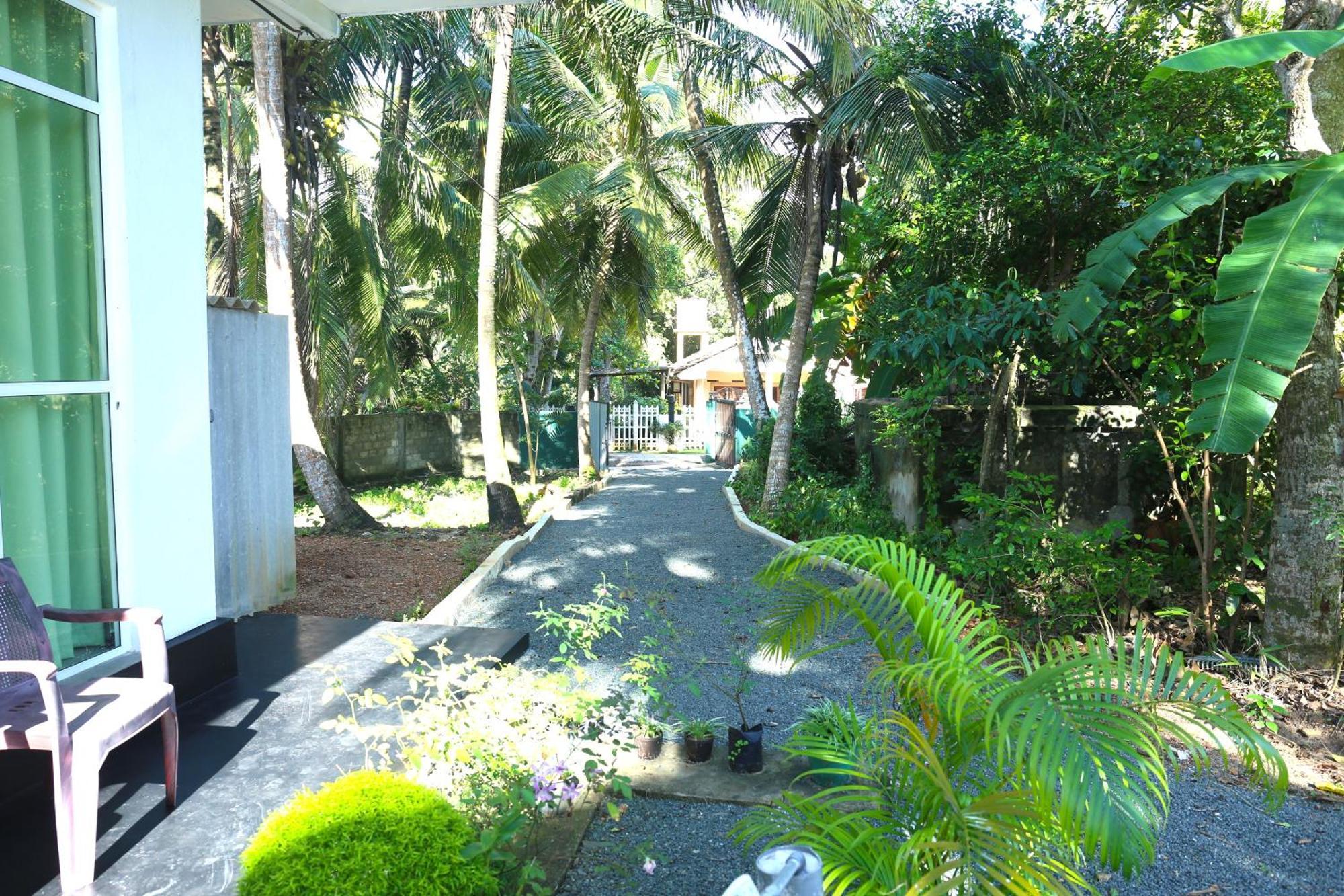 Sandy Palms Guesthouse Hikkaduwa Exterior foto