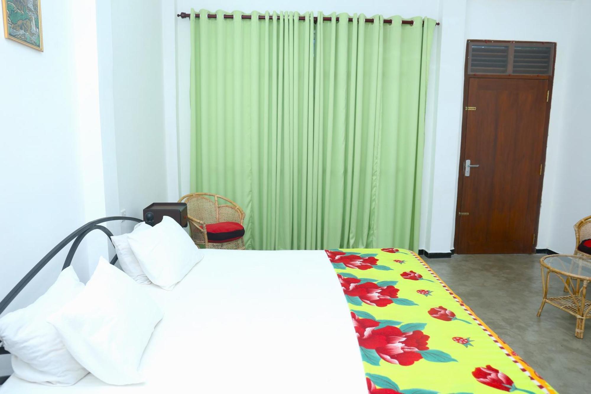 Sandy Palms Guesthouse Hikkaduwa Exterior foto