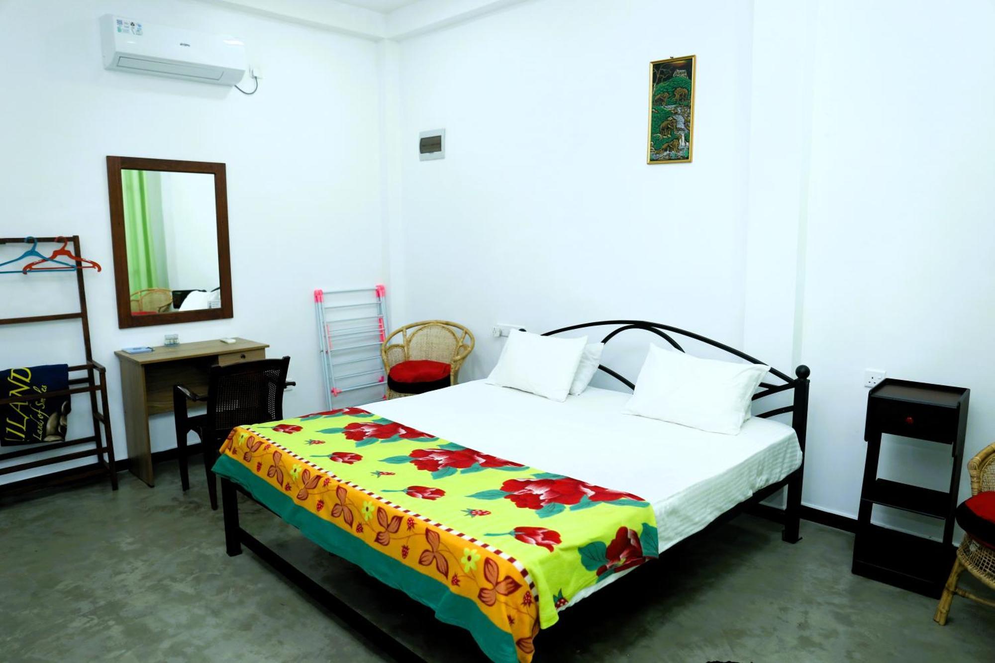 Sandy Palms Guesthouse Hikkaduwa Exterior foto